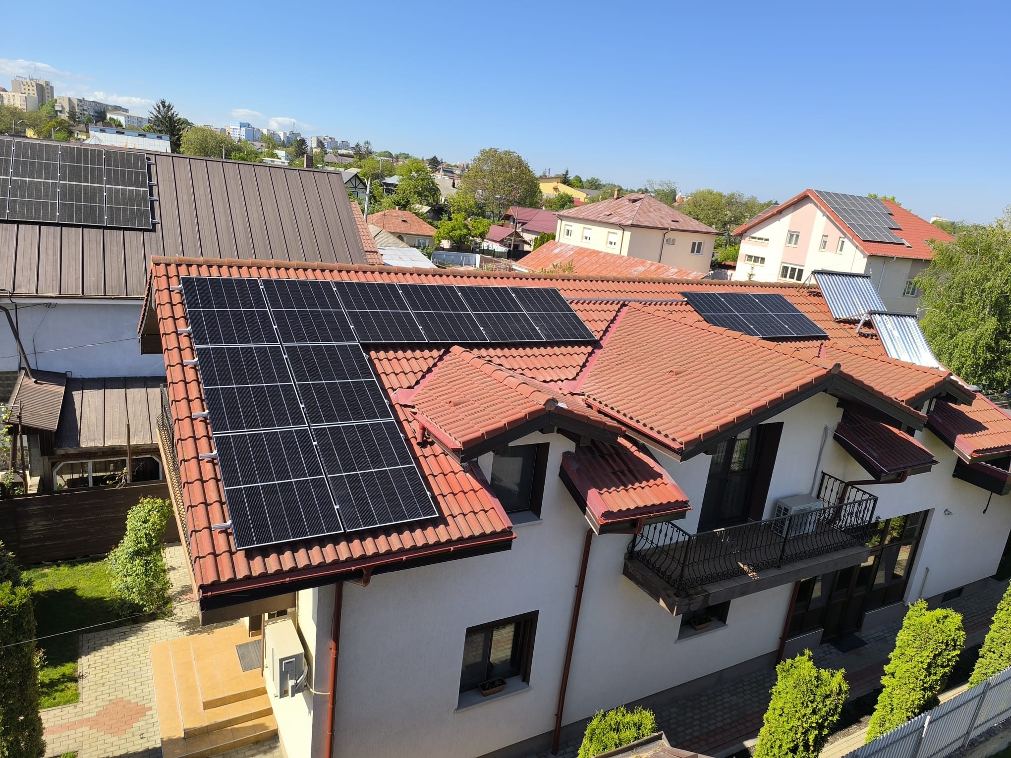 Locuință cu sistem fotovoltaic ECONERGY